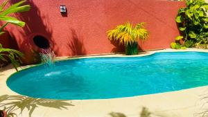 Charming House with Pool, 5 Min to the Beach