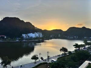 Oriio Hotel Cát Bà