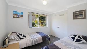 Bellbird 1 - Close To The Beach