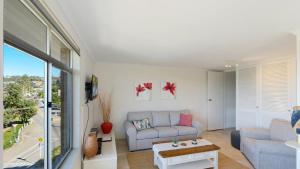 Seaview 12 - Pete & Kazs - Modern Apartment