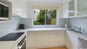 Marese 2 - Beachfront Unit