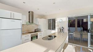 Rhetts Retreat - Townhouse With Private Courtyard