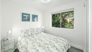 Seas The Day - Great Family Unit