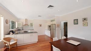 Birdsong - Great Family Home With Views