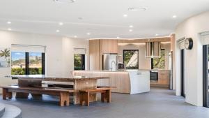 Whitehaven - Ultimate Coastal Retreat!