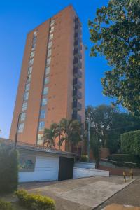 Poblado 1 hasta 4 personas