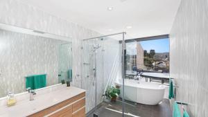 Terrace 9 - Views Forever