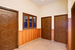 Super Hotel O Dehradun City Centre