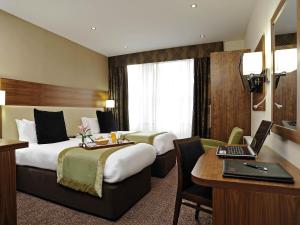 London Bloomsbury Square Hotel by IHG