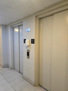 DEPARTAMENTO PROVIDENCIA AMENO Y FAMILIAR con Parcking Gratis