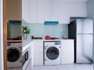 Desiggner Stay & Soft Tones & Bright Space 070N47