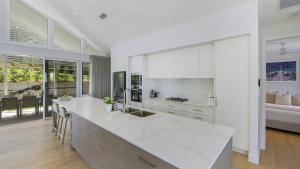 Saltwater 12 - Stunning Newly Built Retreat