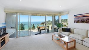 The Lookout - Never - Ending Views