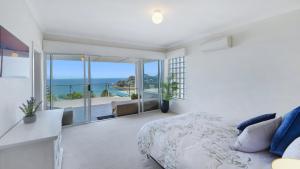 The Lookout - Never - Ending Views