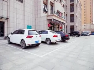 白玉兰商务酒店沧州高铁西站解放路店 - 武邑