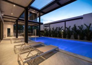 Sleek Designed Sunset Garden Villa 05 - 4 BR with Salt Private Pool 12M