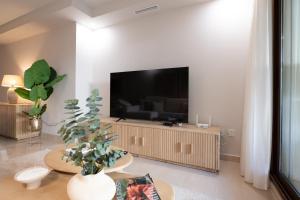 Apto Nueva Andalucía Puerto Banús Vigilancia 24h