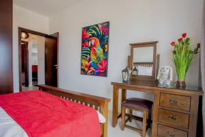 Tranquil hideaway with breathtaking sea views