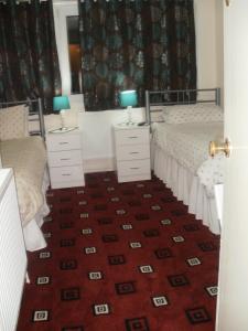 Twin Room room in London Heathrow Guesthouse