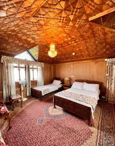 Canadaa group of houseboats