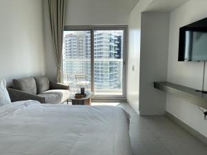 Stunning New Studio - Near Dubai Hills Mall