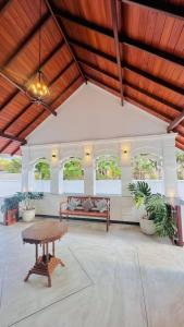 The Ridge Colonial Villa
