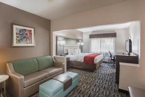 Comfort Suites Lewisville - Dallas