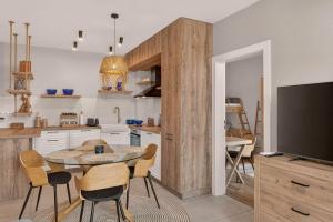 Breezy Boho 2BD Home with Sea View - Chayka by Flat Mаnаger