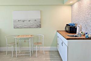 Hawaiian Inn Beach Resort Unit #501