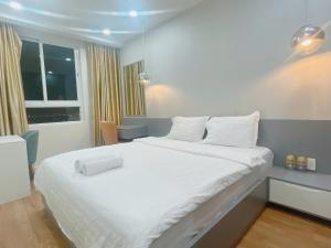 Grand Riverside 4 phòng ngủ 4 giường Quận 4