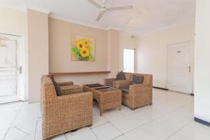 RedDoorz near Gubeng Station Surabaya