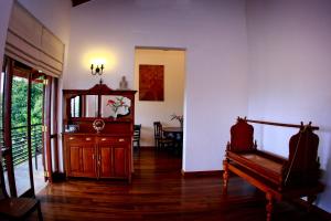 Cirute Talwatte, Kandy