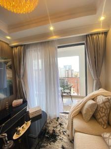 Quiet Luxe Getaway in Kilimani 2 bedroom two bath