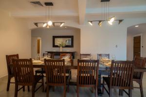 Casa Patron 6 bdrs pool in Los Suenos