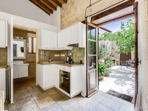 Arsorama Village Homes