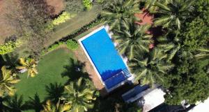 Divu - Azure Opulence Beachfront Villa