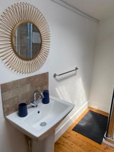 Village Stay In Annascaul at Aidos