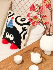 Spirited Away Entire House for 10 &Near Public Transport 5 min Walk&Direct to Osaka Castle Shinsaibashi Umeda &Free Parking &Near Shopping Street