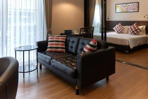 Cozy Apartment at Rawai with Pool Access