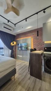 Agile Bukit Bintang TRX 4min MRT Studio Good View Netflix #031