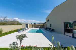 Villa Cesarica by Kompas Villas