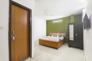 FabHotel Raas Inn
