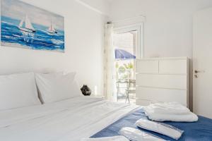 Cozy beachfront gem with seaview