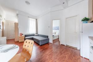 Rákóczi tér Apartment Cozy Peaceful AC, Metro