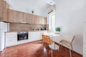 Rákóczi tér Apartment Cozy Peaceful AC, Metro