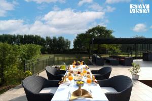 StayVista at Villa Aera with Pool, Lawn