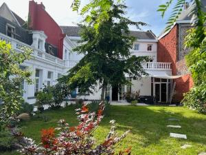 Grand studio tout confort dans lhyper centre