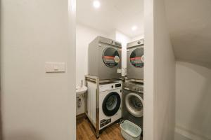 H Vista - The Zen Suites Hanoi