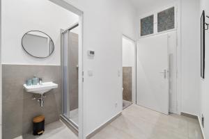 Inner City Studio - Near Schönbrunn & Metro - Self Check-In