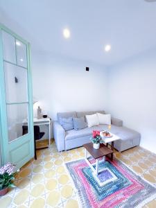 Bright Modernista Apartment Center Eixample